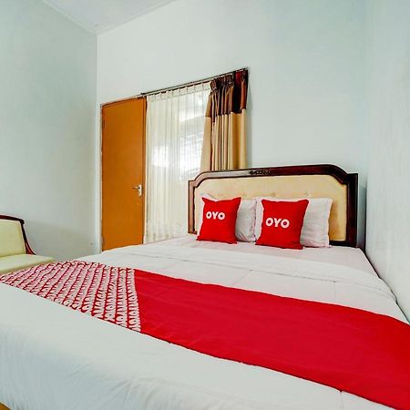 Super Oyo 90118 Hotel Diamond Syariah Subang Luaran gambar