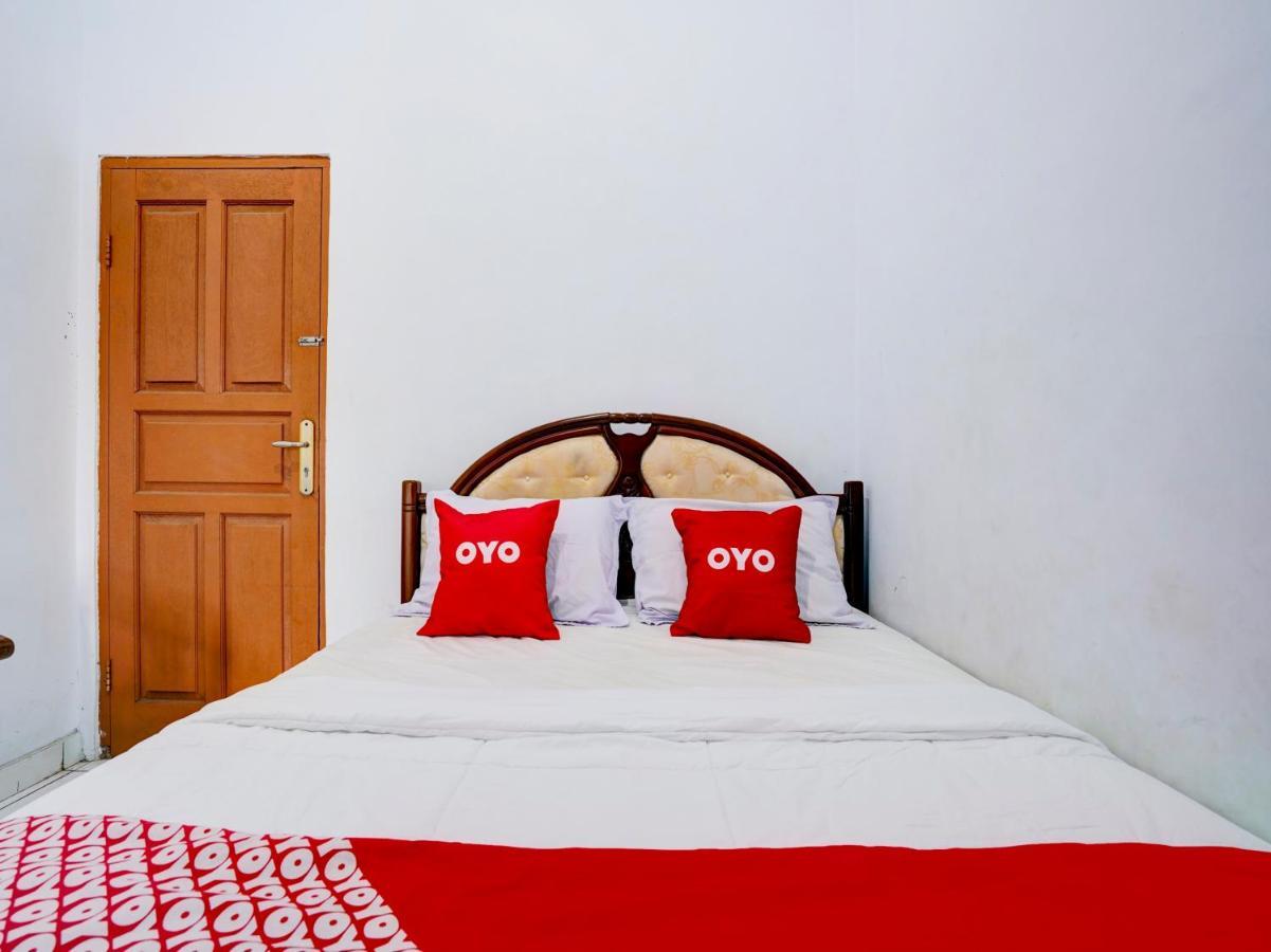 Super Oyo 90118 Hotel Diamond Syariah Subang Luaran gambar