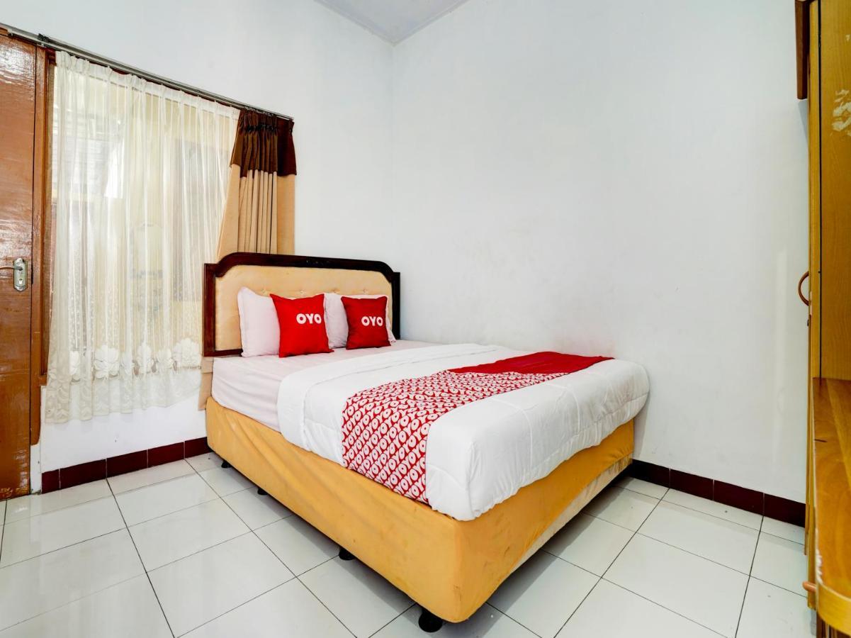 Super Oyo 90118 Hotel Diamond Syariah Subang Luaran gambar