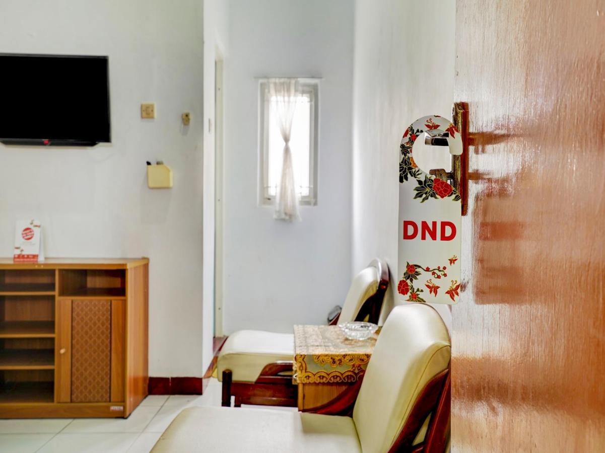 Super Oyo 90118 Hotel Diamond Syariah Subang Luaran gambar